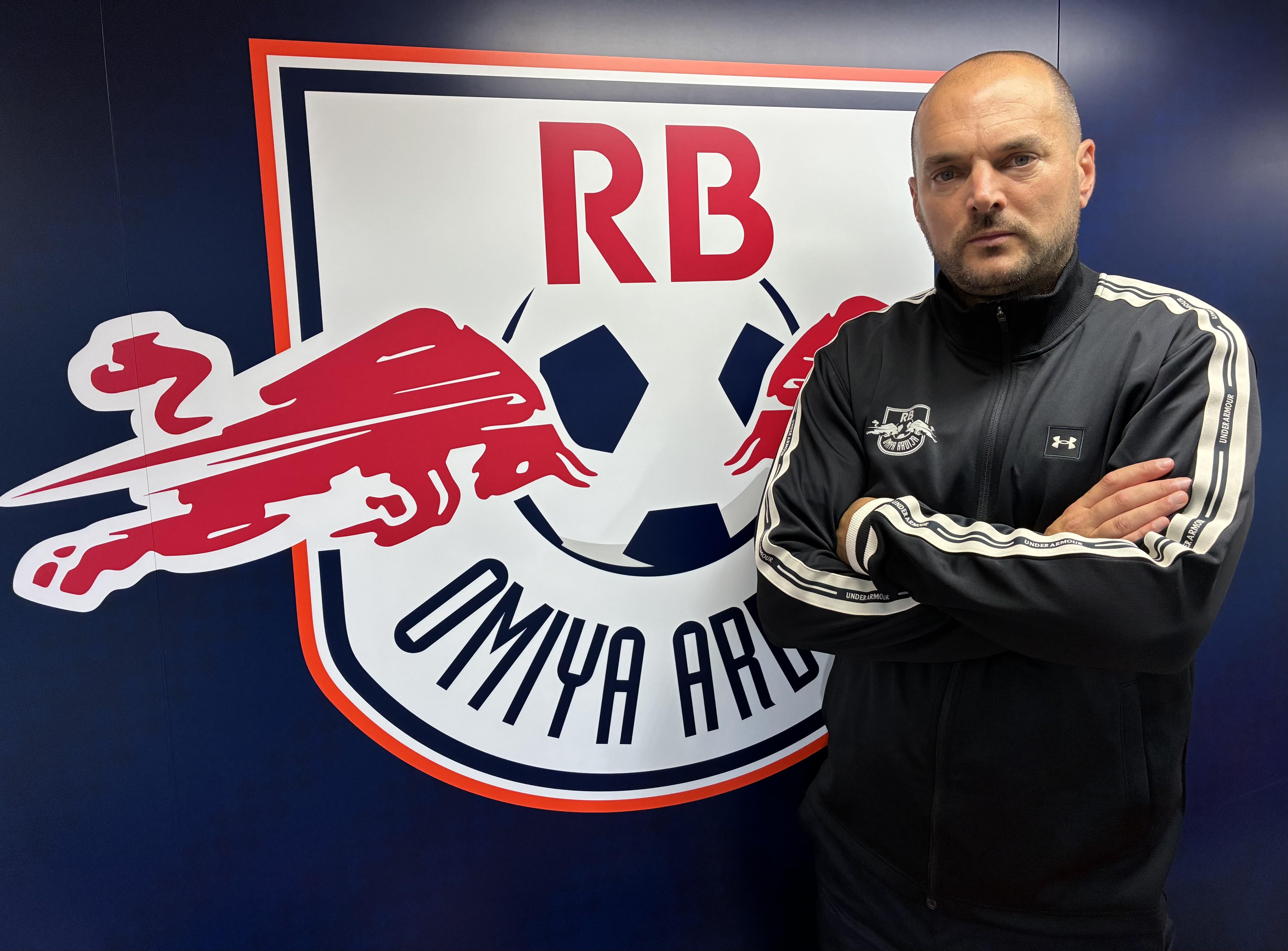 总监, 出相应决策, 俱乐部同时 总监, 出相应决策, 俱乐部同时