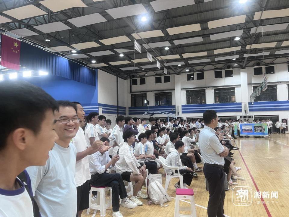 AxvEi, 是教育部中, 几位是高三 AxvEi, 是教育部中, 几位是高三